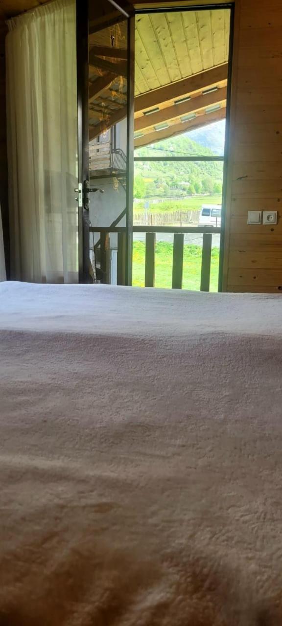 Guest House Guli Mestia Zimmer foto