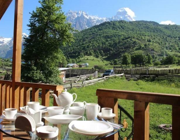 Guest House Guli Mestia Exterior foto